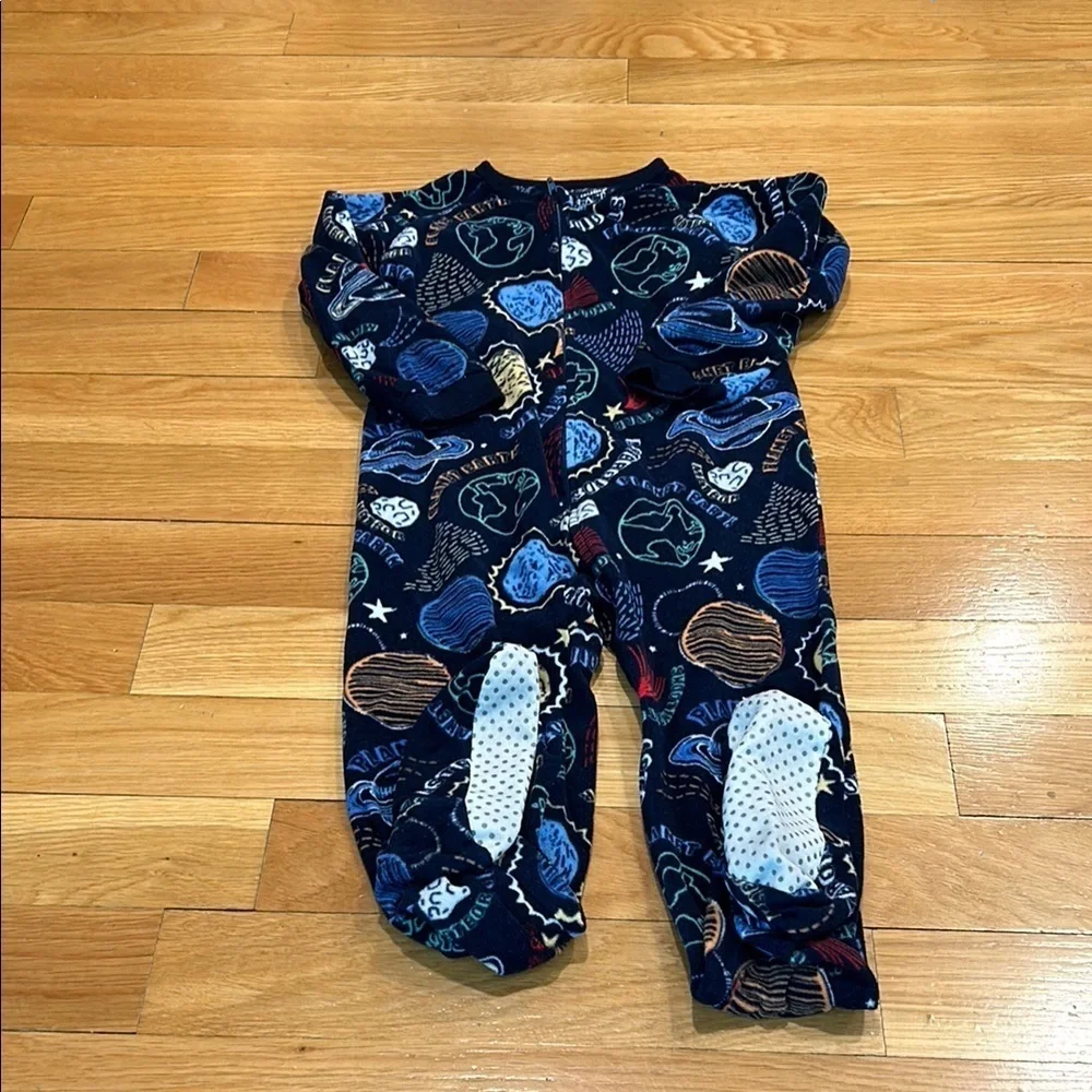 The children’s place size 5 sleeper good condition